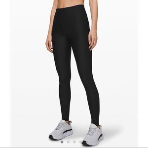 HIGH WAISTED LULULEMON TIGHTS / size 6